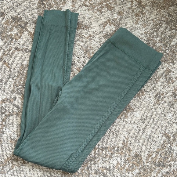 Green Set - Picture 2 of 4